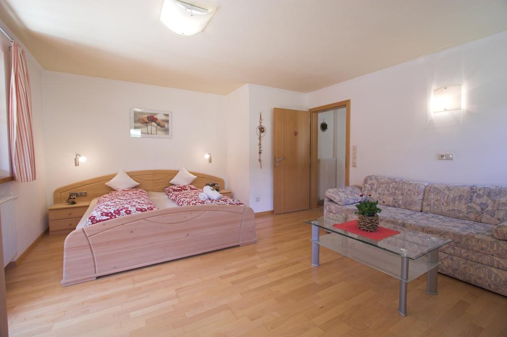Apartments Dilln Guetl Tires Pokój zdjęcie